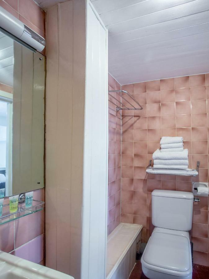 Oyo Avalon Lifestyle Guest House Hove Exteriér fotografie