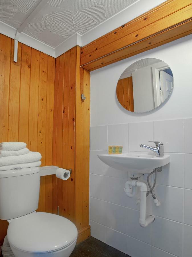 Oyo Avalon Lifestyle Guest House Hove Exteriér fotografie