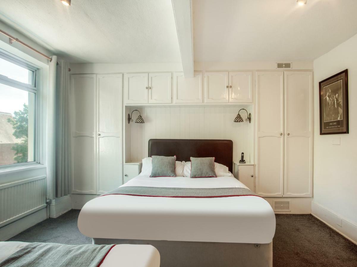 Oyo Avalon Lifestyle Guest House Hove Exteriér fotografie
